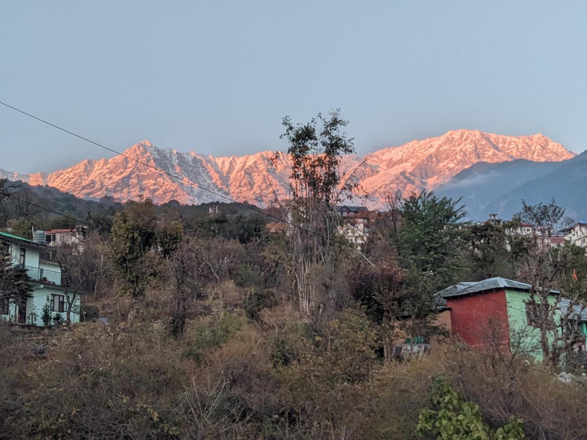 Happy Home Stay, Дармсала Экстерьер фото