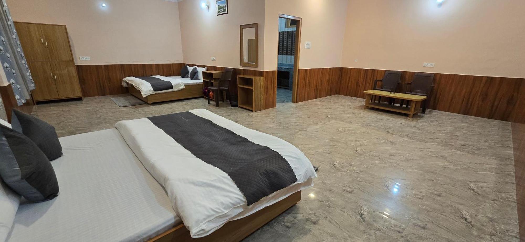 Happy Home Stay, Дармсала Экстерьер фото