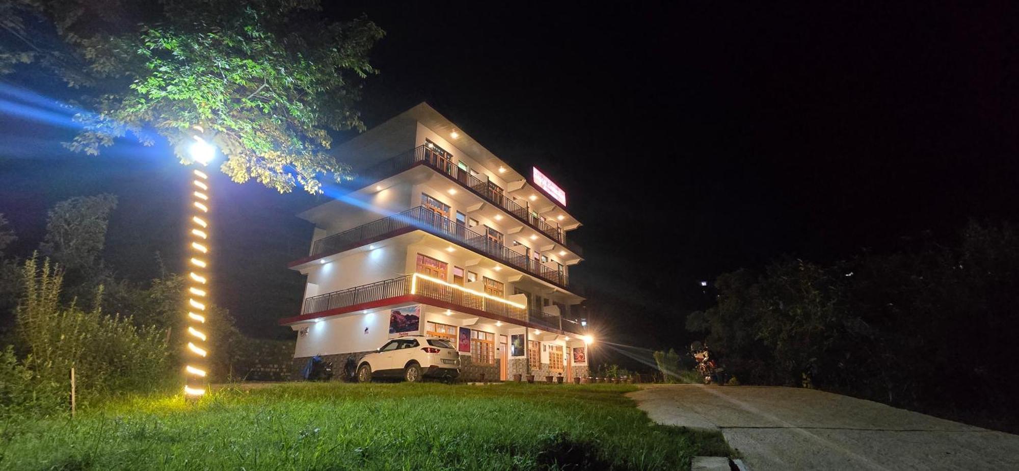 Happy Home Stay, Дармсала Экстерьер фото